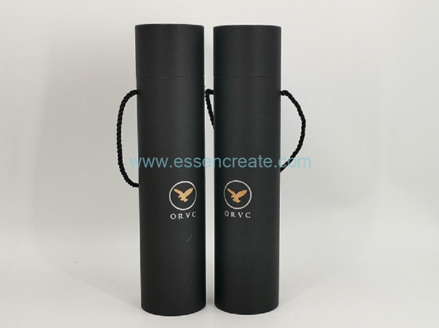 tampa de café de papel com formato de lata
